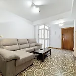 Apartamento 4 Dormitorios Parking Incluido