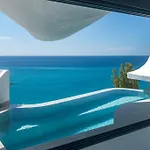 Casa Acantilado