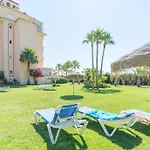 Exotico y bohemio apartamento frente al mar. Increible!!