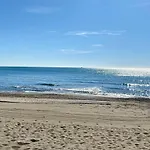 ¡Magníficas vistas al mar! Piscina y wifi gratis