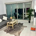 De Madrid Al Cielo Suites Con Wifi Y Netflix