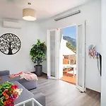 Sunny Terrace & Mountain Views