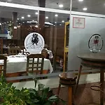 Hotel León