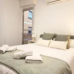 Modern Plaza De Toros Apartment With Free Parking