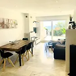 Modern Garden Apartment With A Fantastic Sea View And A Private Garden