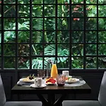 H10 Universitat (Adults Only)