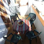 La Casita Mora