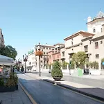 Acera Del Darro, Centrico