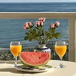 Cozy Apartment With First Line Seaview In Perfect Location, Near The Marina