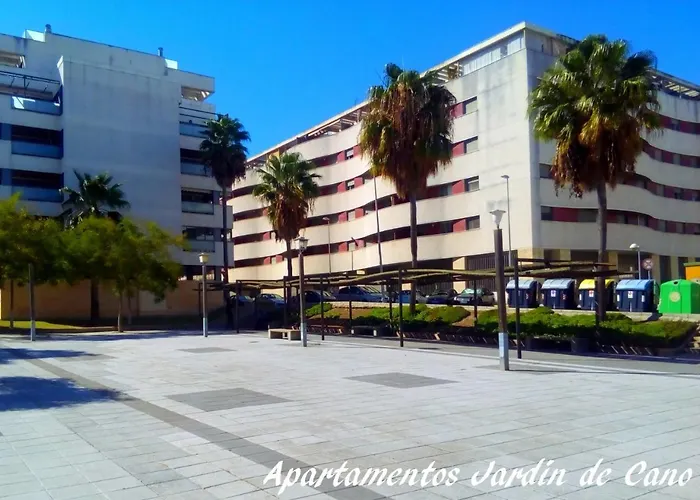 Apartamentos Jardi­n de Cano