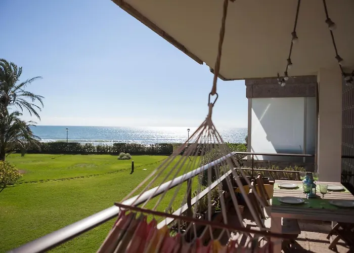 Gavamar Castelldefels Beachfront Apartment- Direct Access To The Beach