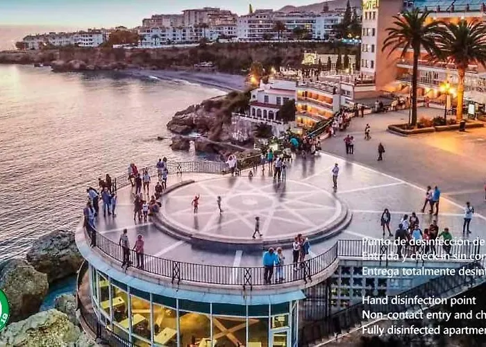 Estudio Nerja Luna