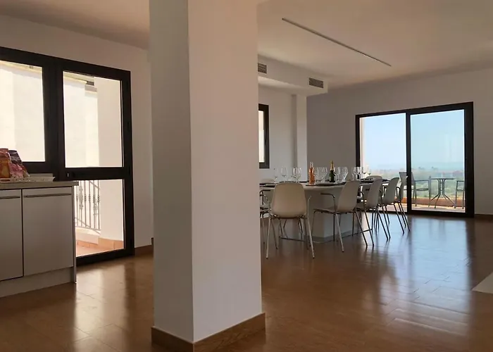 Luxury Villa For 12 People