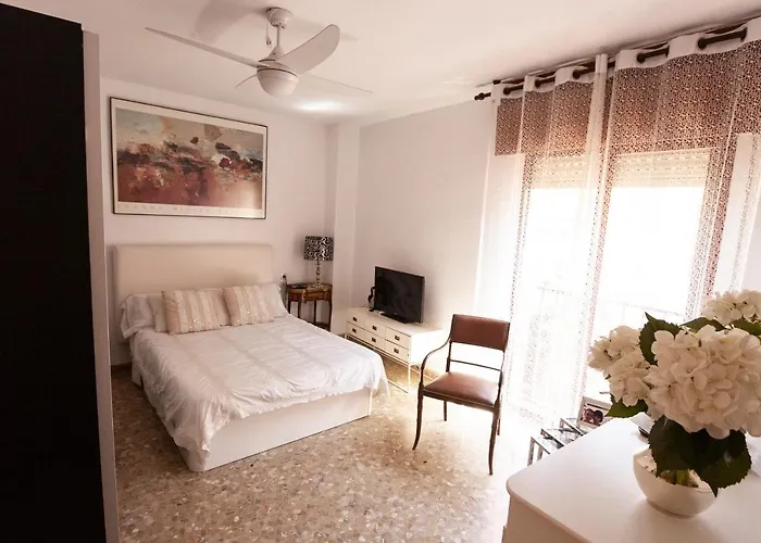 lola.- HABITACION DE MATRIMONIO, CON BAÑO PRIVADO