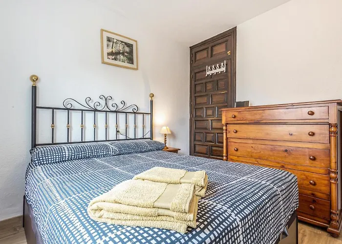 Nice Home In Velez Malaga With Kitchen