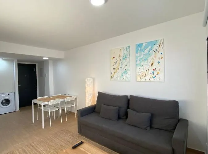 Central Apartment With Parking By Wayra Tarifa