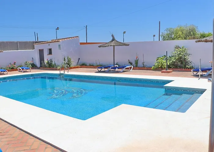 Chalet La Florida, con piscina compartida