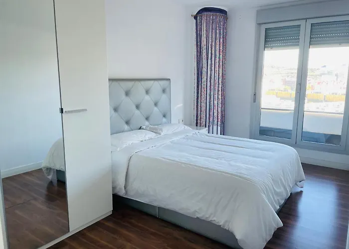 Fira De Barcelona City View Apartment With Garage Parking
