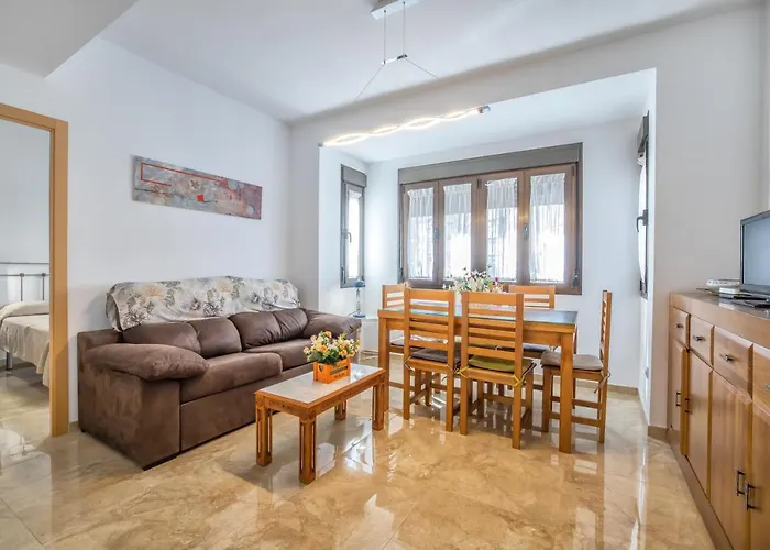 Fleming, Comodo Apartamento Junto Mezquita Y Juderia