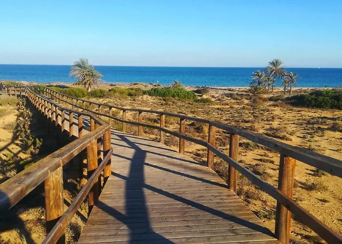Bungalow Deluxe Urbanización Privada en playa con piscina, totalmente equipado