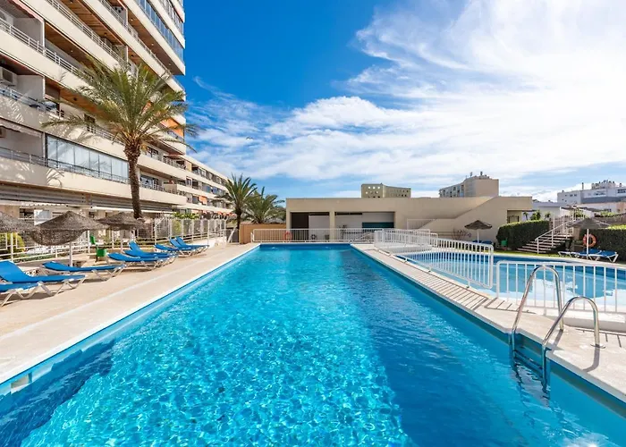 La Nogalera - Sea View Apartment In The Heart Of Torremolinos