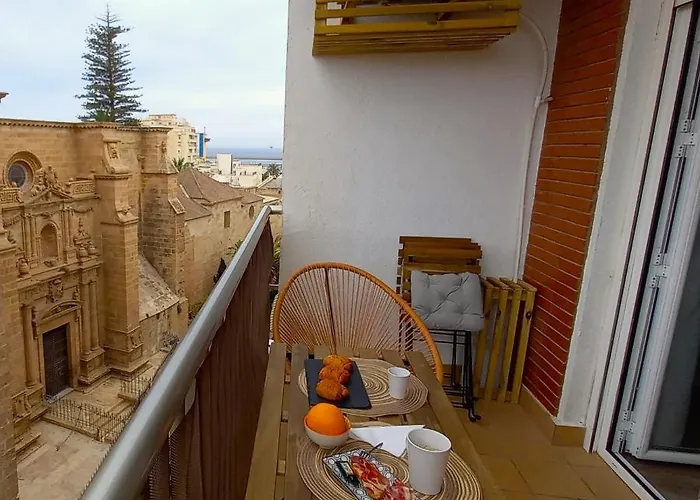 Balcon Frente A La Catedral, Parking Y Ascensor