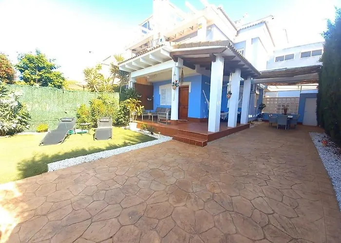 Awesome Cozy Bungalow , Pool Open From June To September
