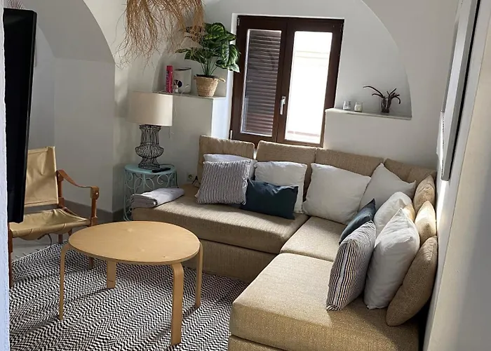 Apartamento Espacioso Y Ubicacion De 10 En Centro