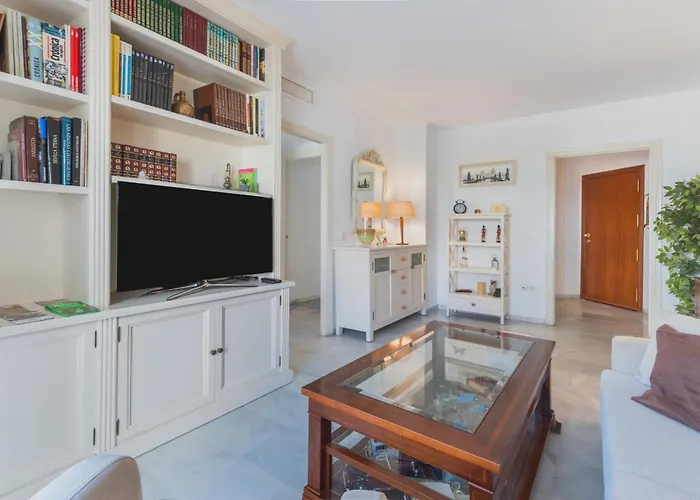 Amplio Y Luminoso Apartamento De 2 Dormitorios Cerca De La Plaza Del Caballo, Jerez De La Frontera