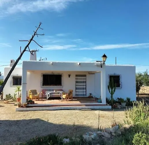 Cortijo El Ventorrillo De Agua Amarga