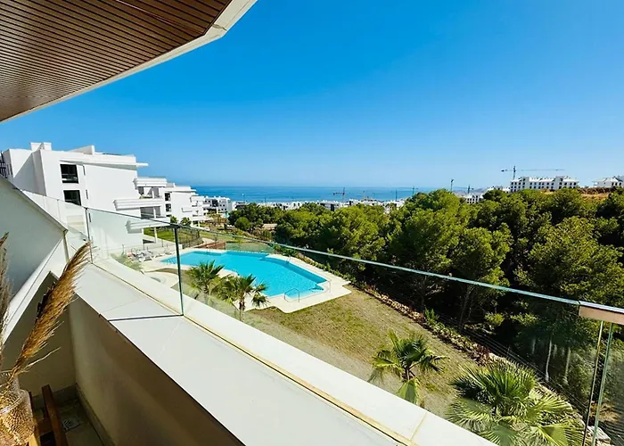 Wonderful Apartment With Pool And Garden