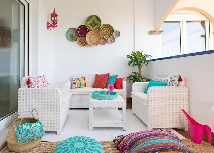 Exotico y bohemio apartamento frente al mar. Increible!!