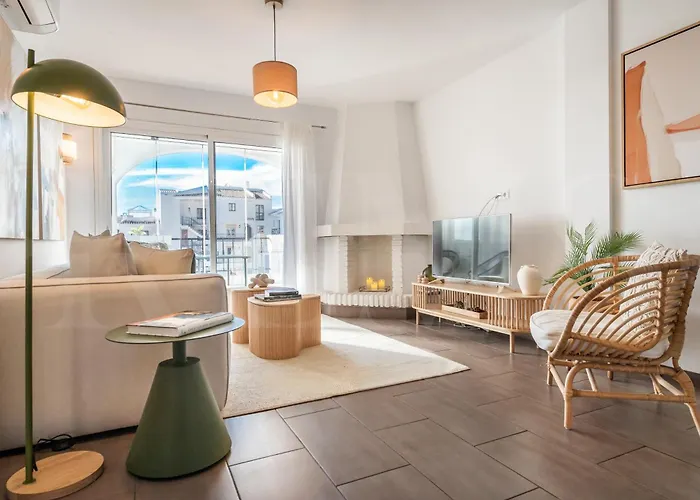 Pool, Sea Views & Parking Mijas By Rems
