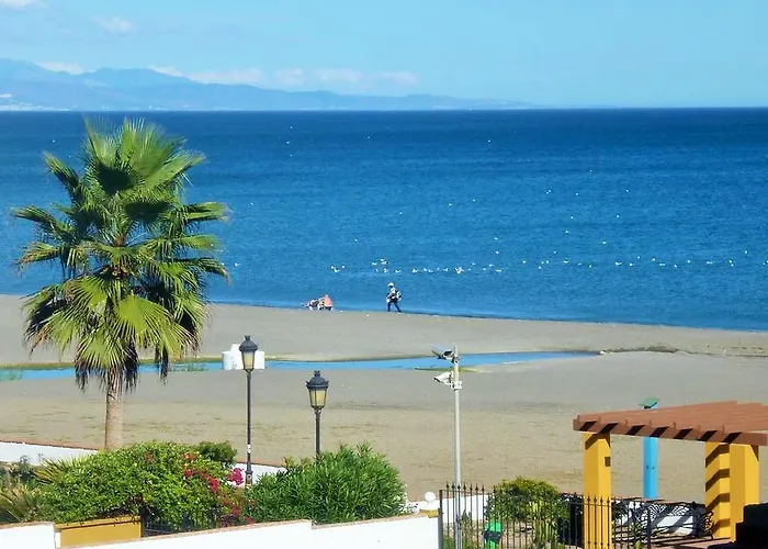 Apartamento 409 marina Real Puerto de la Duquesa playa