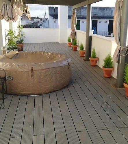 atico ecija con terraza y jacuzzi