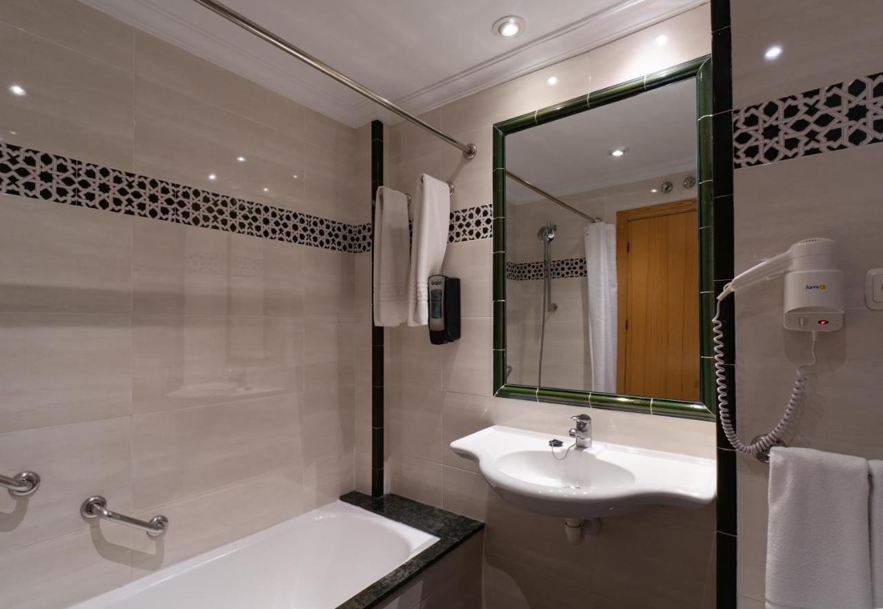 Apartahotel Bajondillo