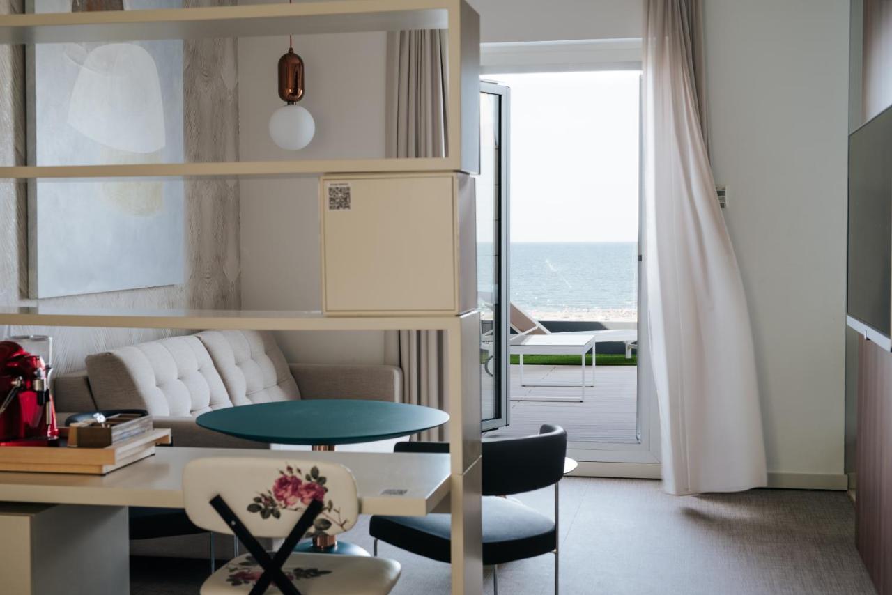 Neptuno Playa & Hotel Valencia