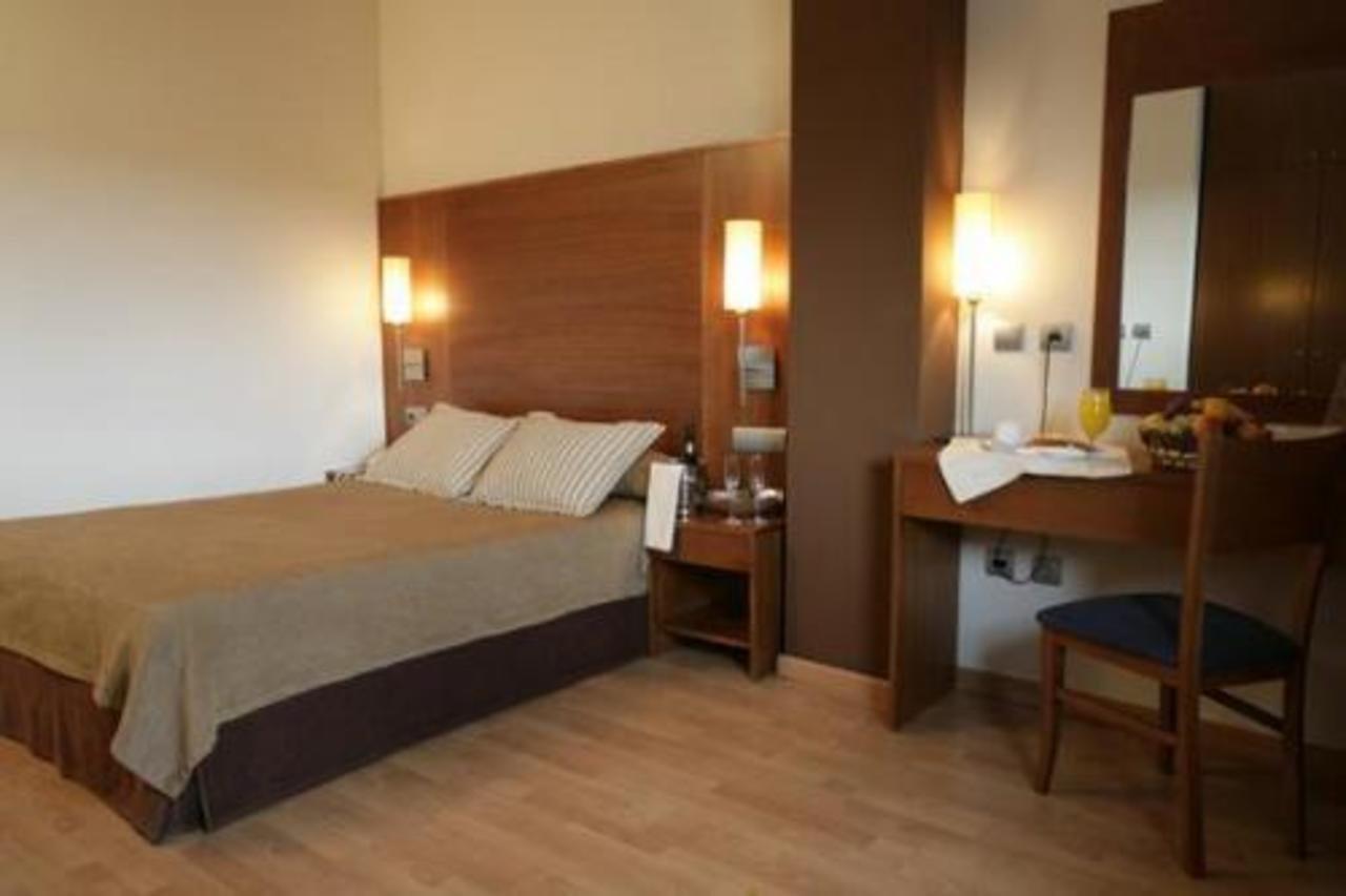 Hotel Bs Capitulaciones 4*
