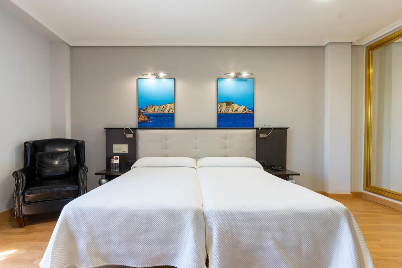 Chateau La Roca 3* Sancibrián