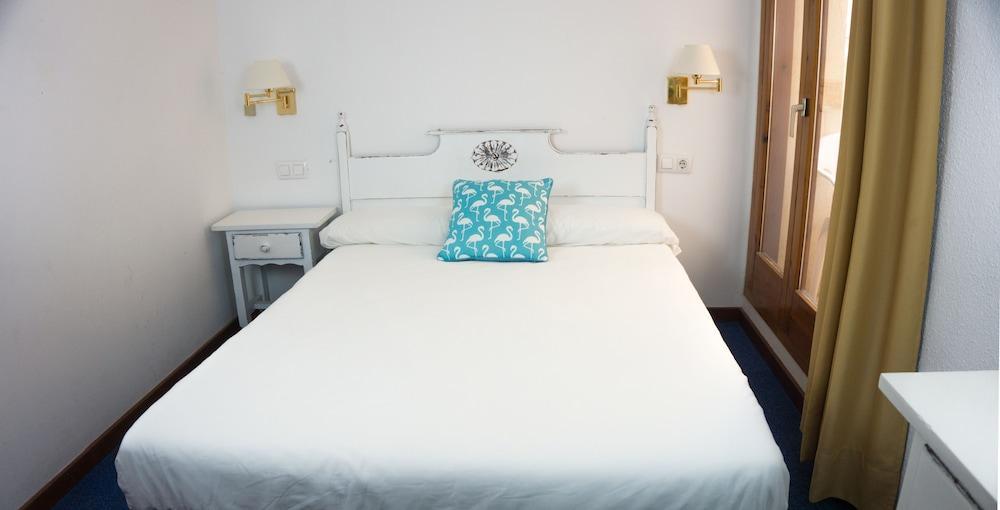 Hotel Mireia *