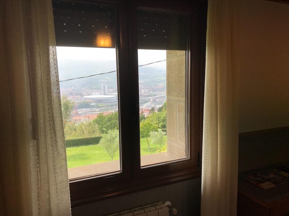 Hotel Artetxe 2*
