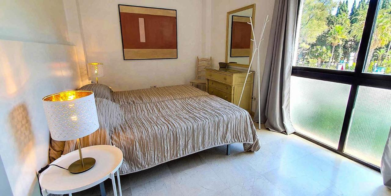 Skol 233. Wonderful Two Bedroom In Center. Apartment *