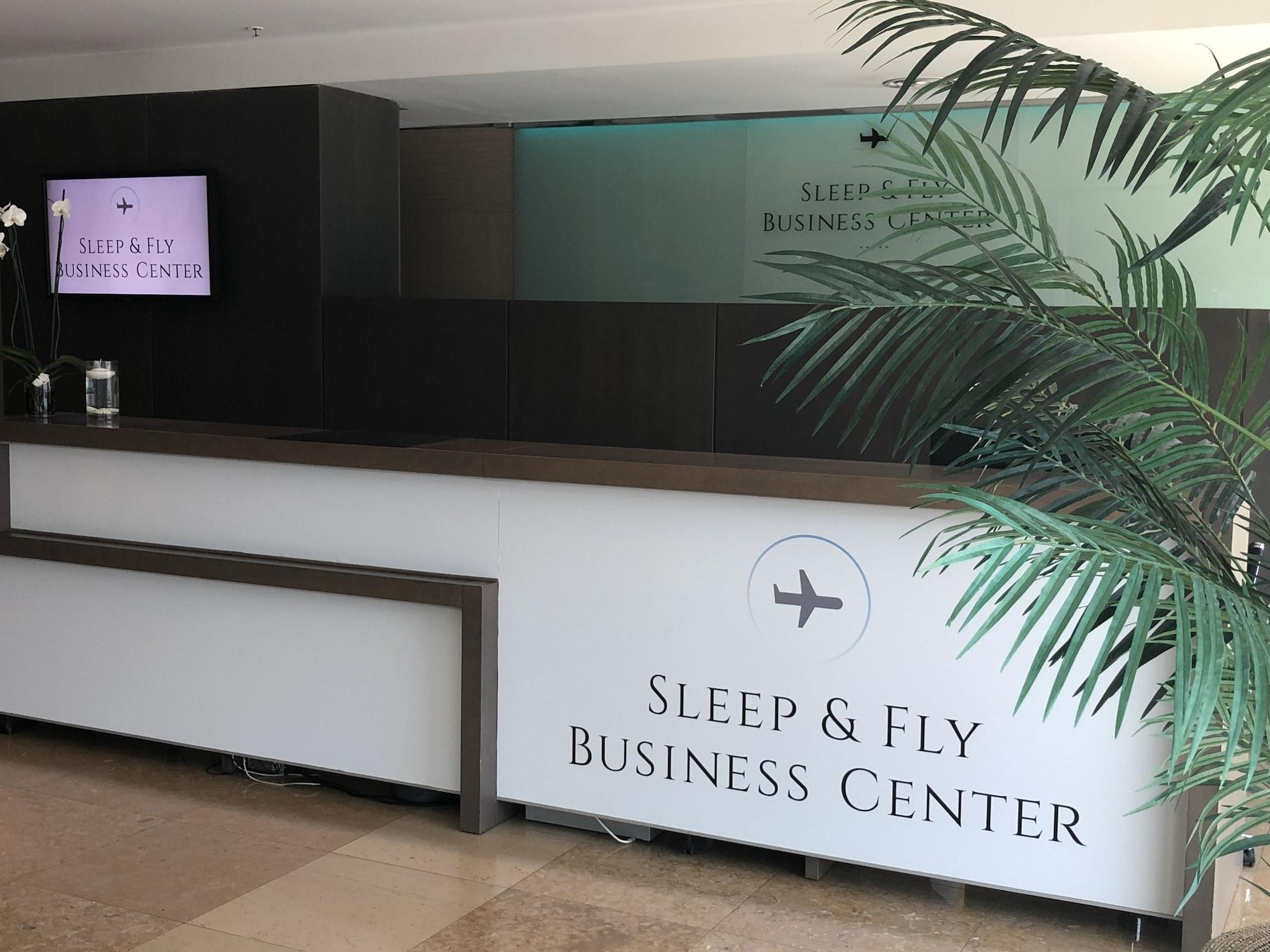 Hotel Sleep & Fly 4*