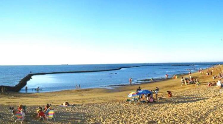 Chipiona/casa Adosada/céntrico+playa/5plazas/garaje/ Сasa de vacaciones *