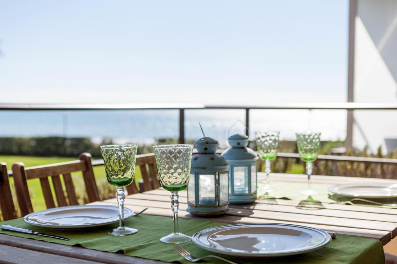 Gavamar Castelldefels Beachfront Apartment- Direct Access To The Beach Apartamento *