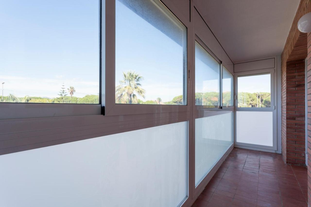 Apartamento Gavamar Castelldefels Beachfront Apartment- Direct Access To The Beach *