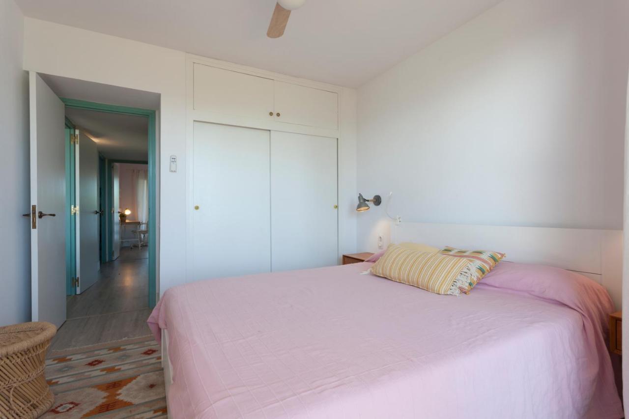 Gavamar Castelldefels Beachfront Apartment- Direct Access To The Beach Gavà