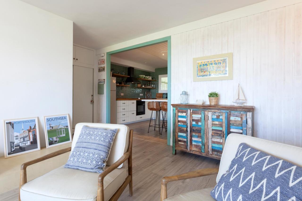 Gavamar Castelldefels Beachfront Apartment- Direct Access To The Beach Apartamento