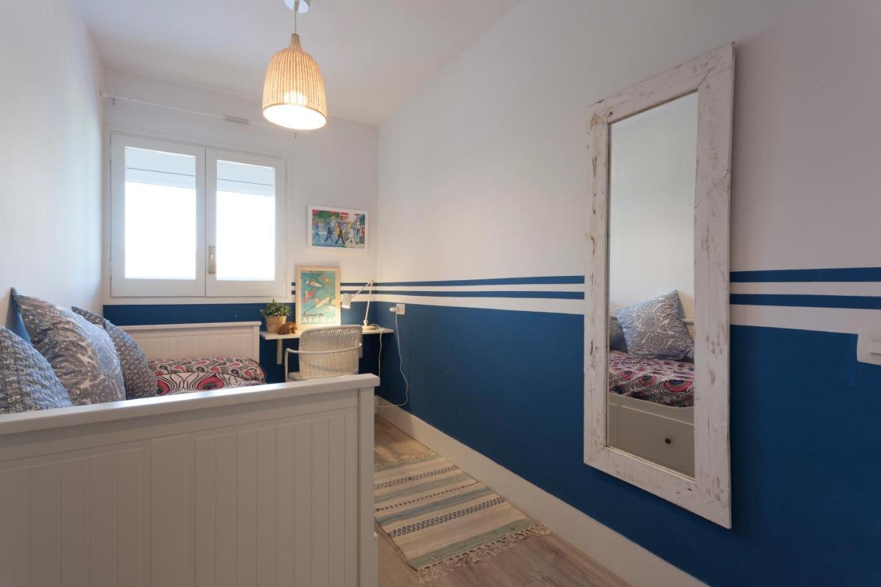 Gavamar Castelldefels Beachfront Apartment- Direct Access To The Beach Apartamento *