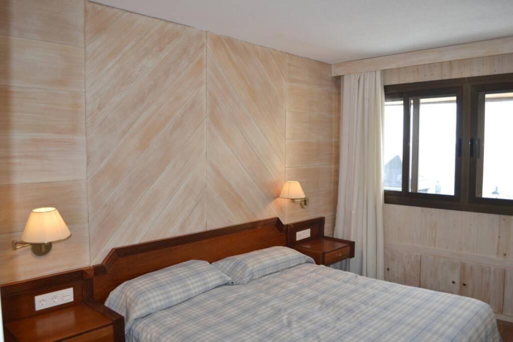 Ski In The Sun - Vistas, Garaje Interior Y Acceso Directo A Pistas *